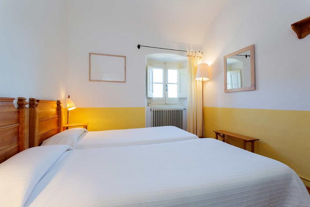 Can Felicia Hotel Beuda Стая снимка